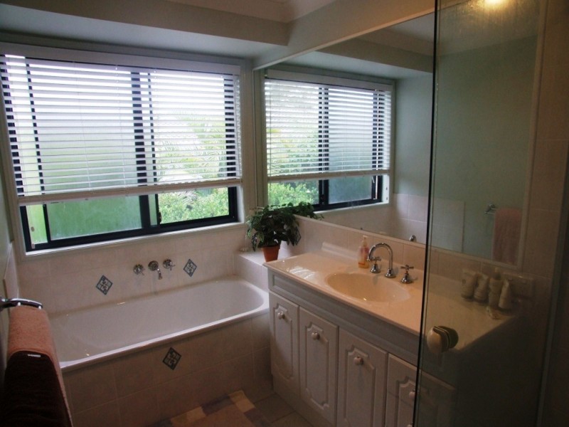 9 Ranken Court, Brassall QLD 4305