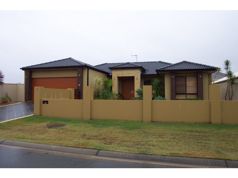 3 Casuarina Drive, Ashmore QLD 4214