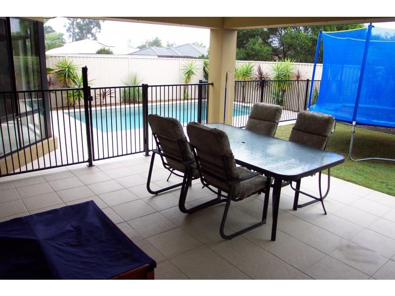 3 Casuarina Drive, Ashmore QLD 4214