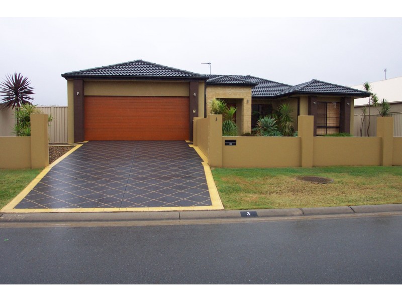 3 Casuarina Drive, Molendinar QLD 4214