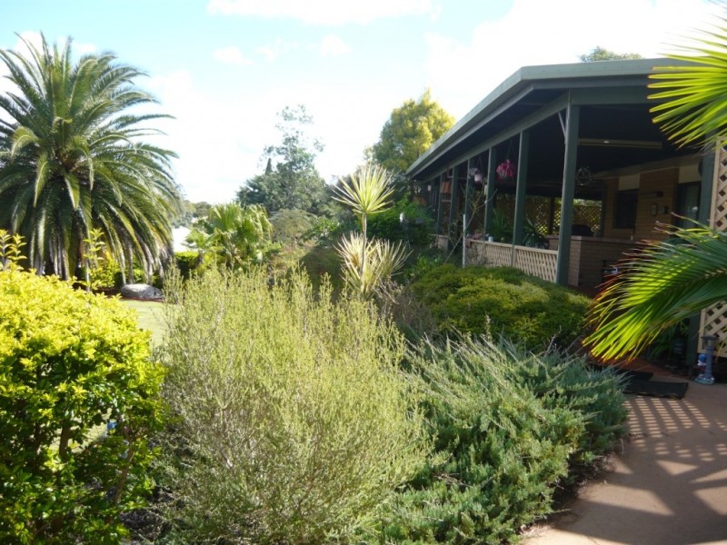3 Candelo Cls, Kingaroy QLD 4610