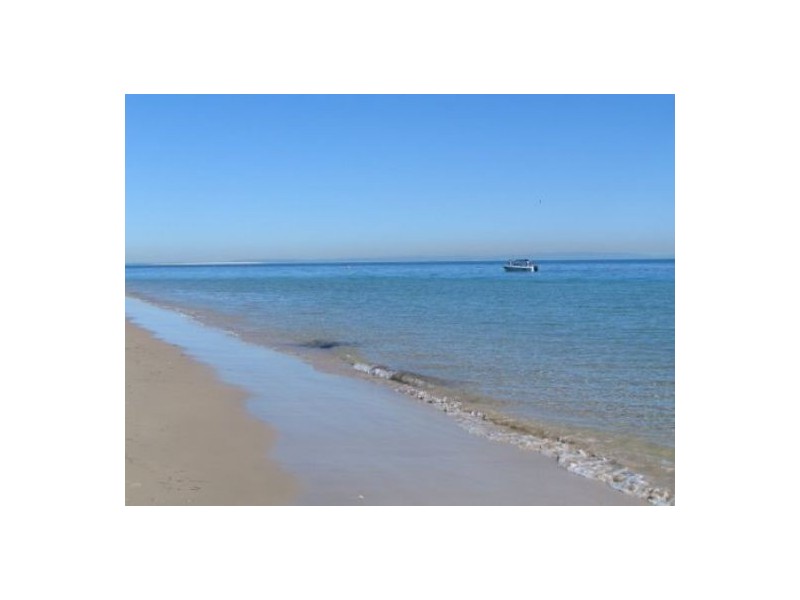 7 Toompany Street, Amity Point QLD 4183