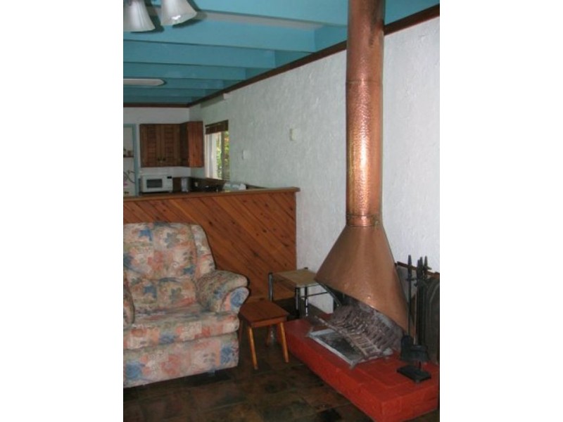 7 Toompany Street, Amity Point QLD 4183