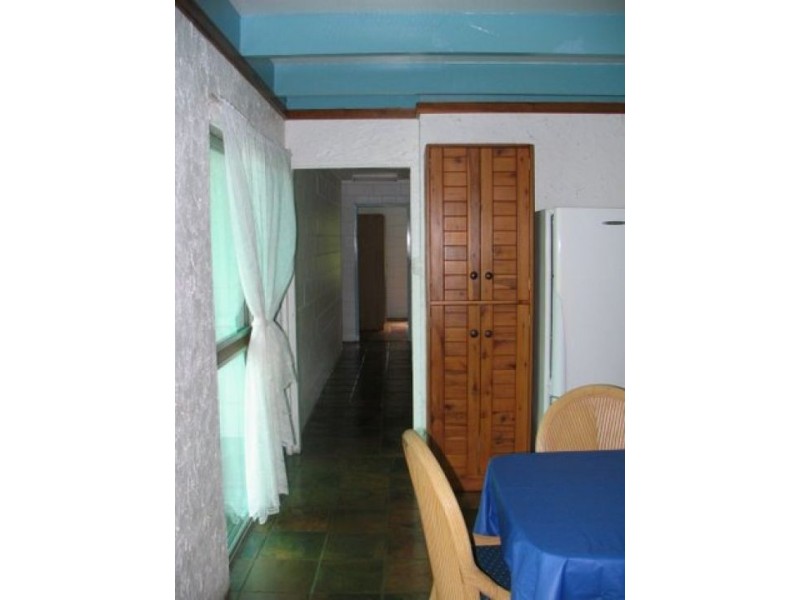 7 Toompany Street, Amity Point QLD 4183