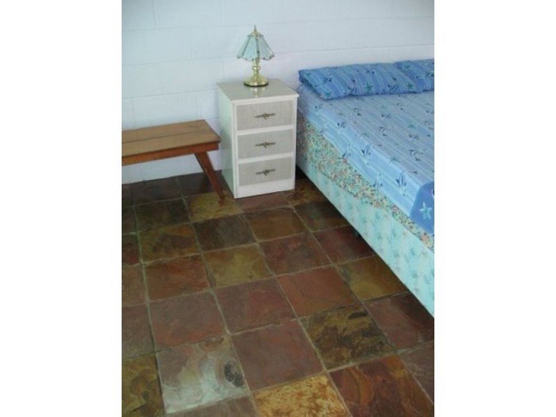 7 Toompany Street, Amity Point QLD 4183