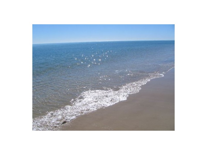 7 Toompany Street, Amity Point QLD 4183