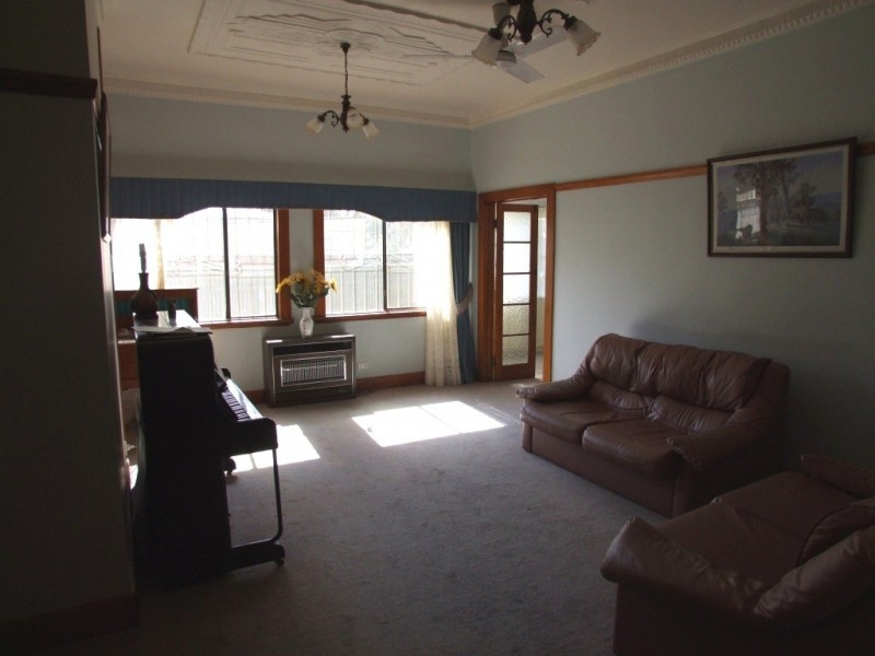 2 Godfrey Street, East Toowoomba QLD 4350