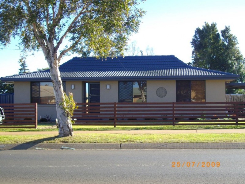 45 Hursley Road, Toowoomba QLD 4350