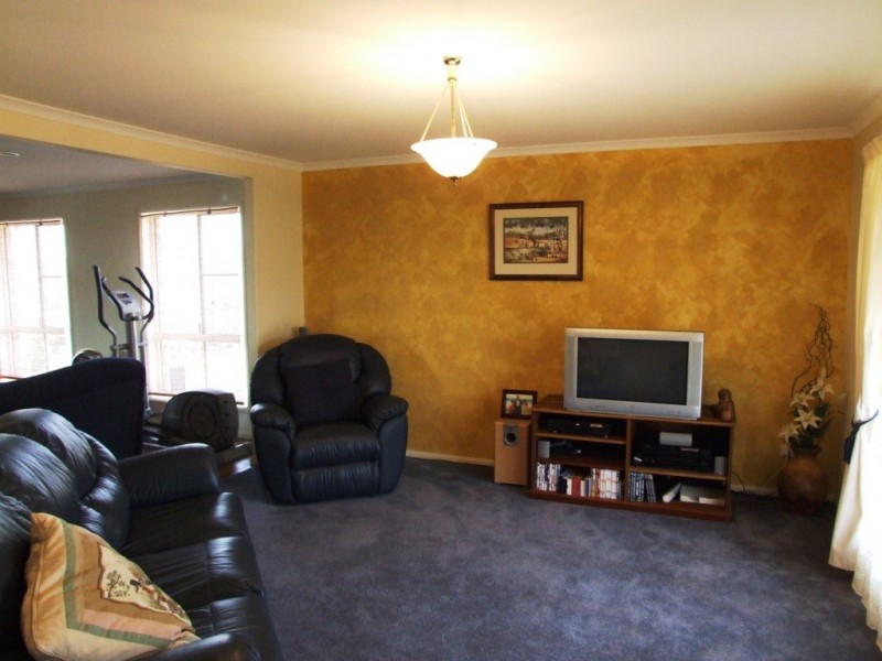 29 Strathdarr Drive, Toowoomba QLD 4350