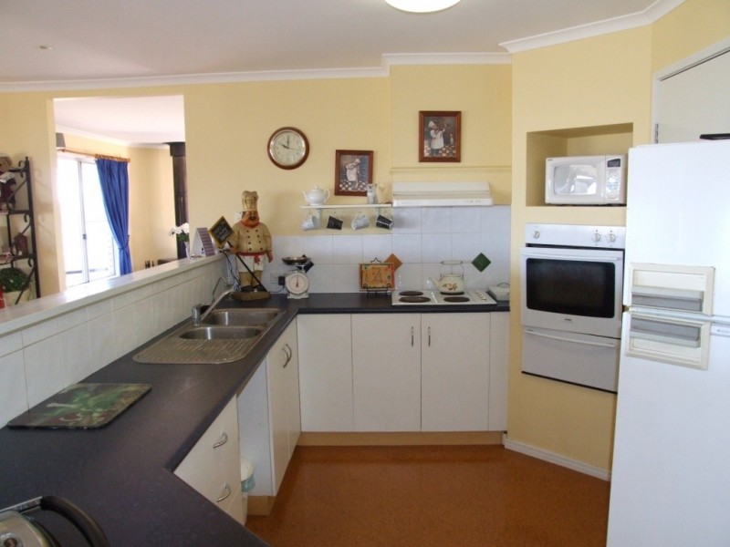 7  Panoramic Drive, Preston QLD 4800