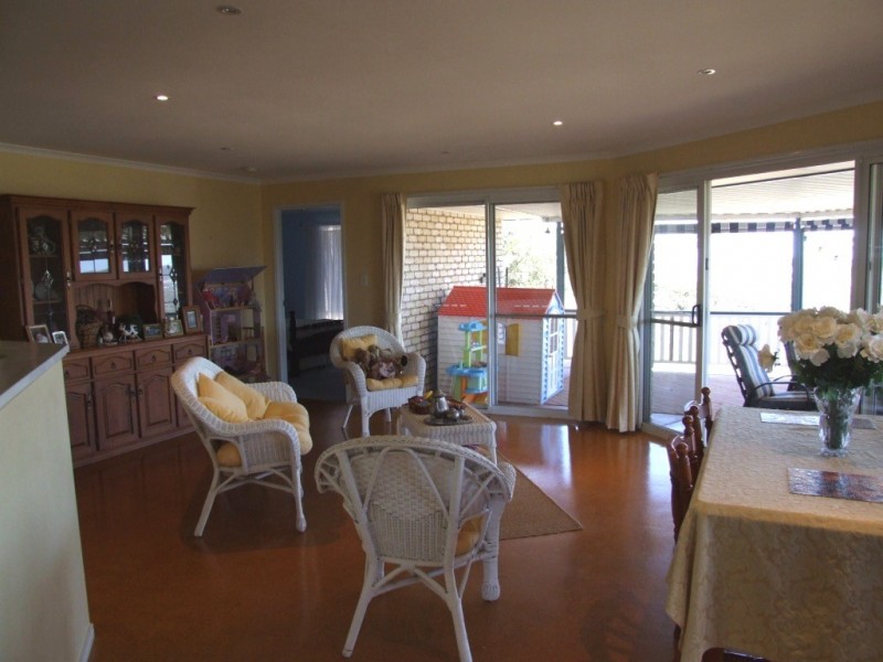 7  Panoramic Drive, Preston QLD 4800