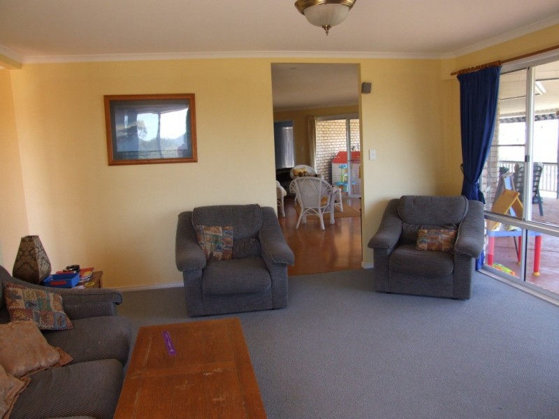 7  Panoramic Drive, Preston QLD 4800