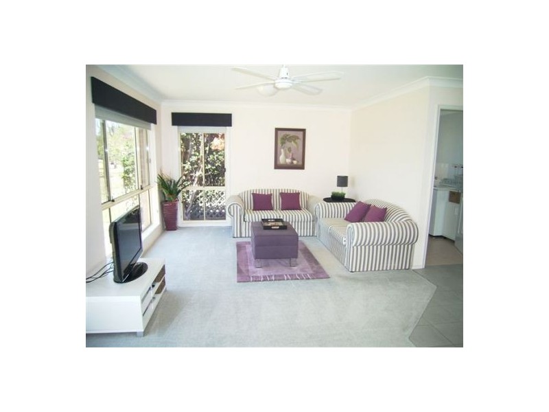 50 Lloyd Avenue, Chain Valley Bay NSW 2259