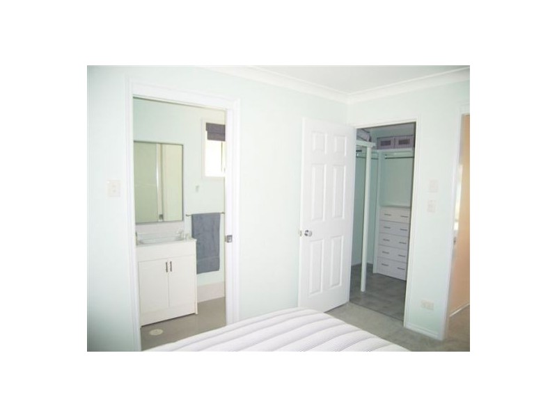 50 Lloyd Avenue, Chain Valley Bay NSW 2259