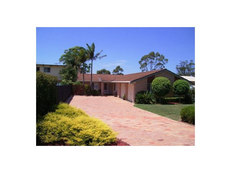 50 Lloyd Avenue, Chain Valley Bay NSW 2259