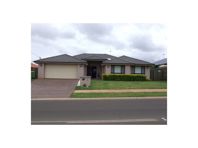 85 Nelson Street, Middle Ridge QLD 4350