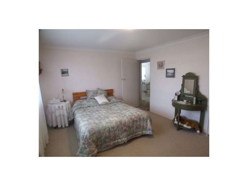 40 Cleary Street, Centenary Heights QLD 4350