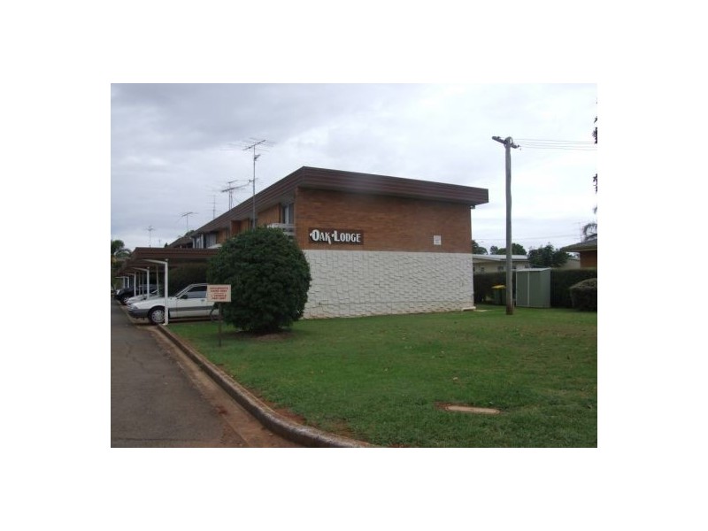 Unit 7 / 9 Whitefriars Street, Rockville QLD 4350