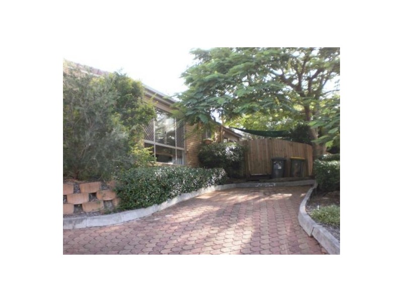 1/3 Sugarwood Street, Bellbowrie QLD 4070