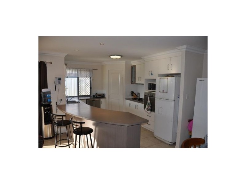 5 Woodville Court, Wyreema QLD 4352