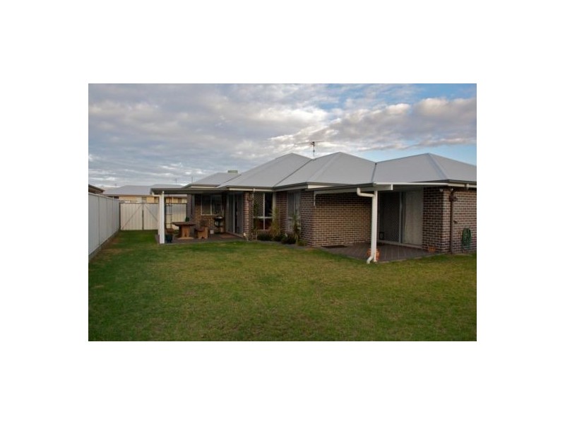 5 Woodville Court, Wyreema QLD 4352