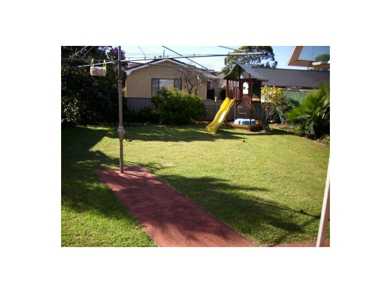 4 Sampson Street, Wilsonton QLD 4350