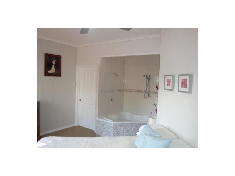 47 Rose Street, North Ward QLD 4810