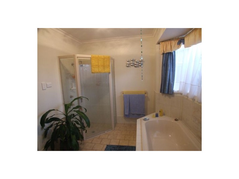 13 Newmans Road, Wyreema QLD 4352