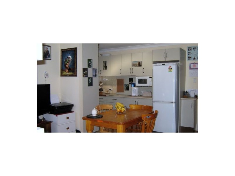 2 / 15 Batten Court, Wilsonton QLD 4350