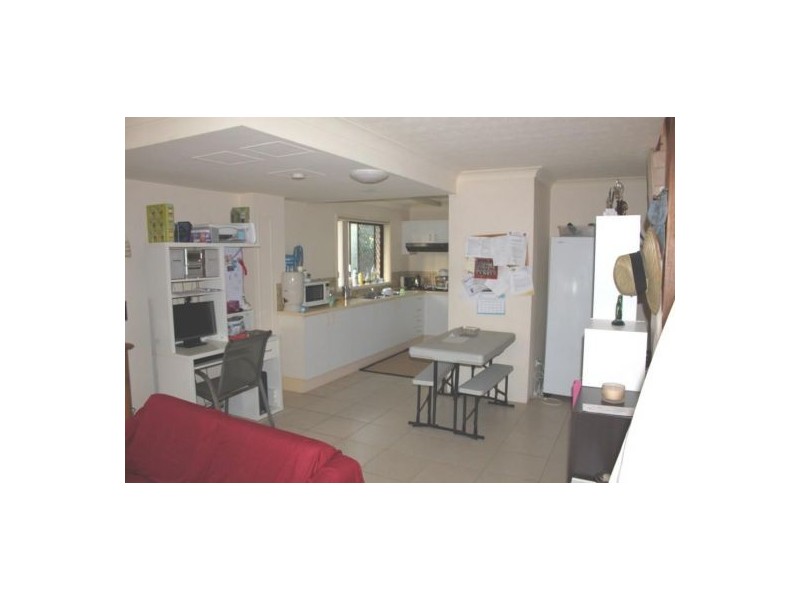 4 / 1881 Gold Coast Highway, Burleigh Heads QLD 4220