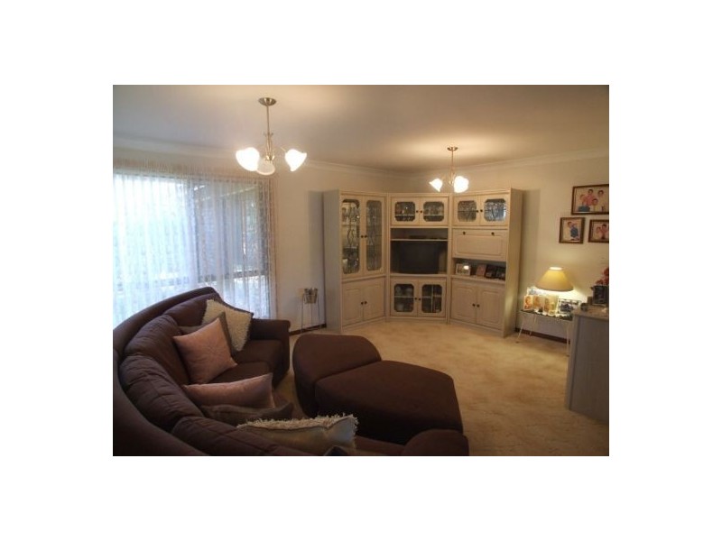 35 Angelica Street, Elanora QLD 4221