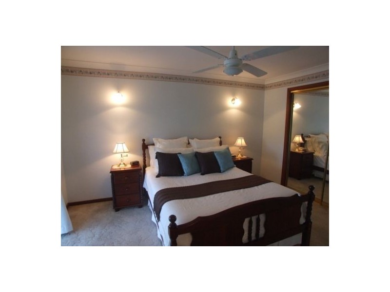 35 Angelica Street, Elanora QLD 4221