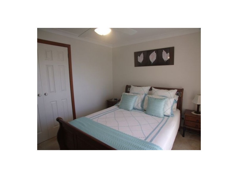 35 Angelica Street, Elanora QLD 4221