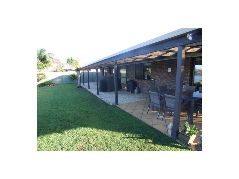 35 Angelica Street, Elanora QLD 4221