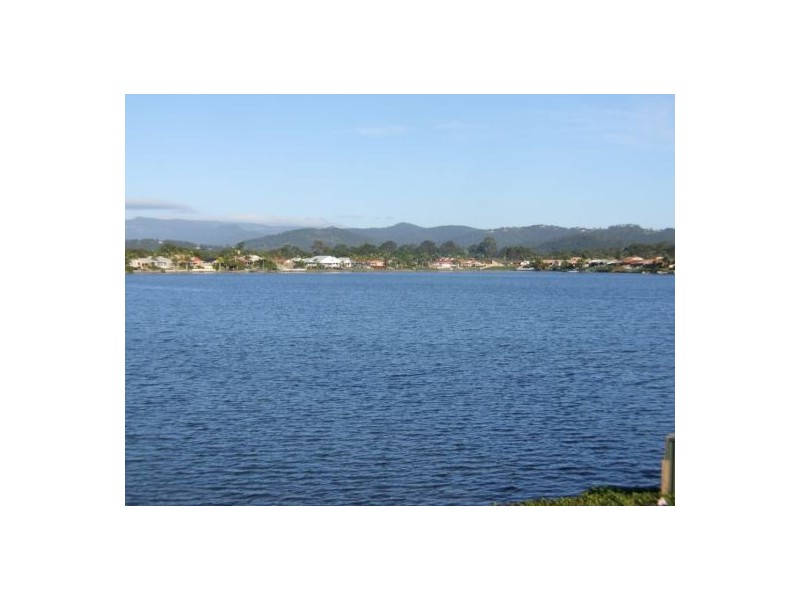 35 Angelica Street, Elanora QLD 4221