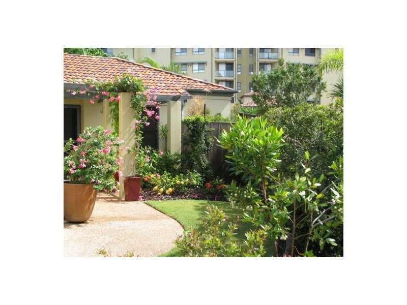 Unit 105 / 34 Mahogany Drive, Pelican Waters QLD 4551