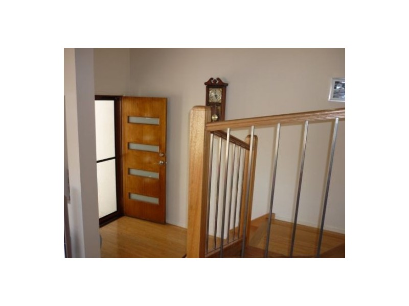 11 Frog Rock Crescent, Reedy Creek QLD 4227