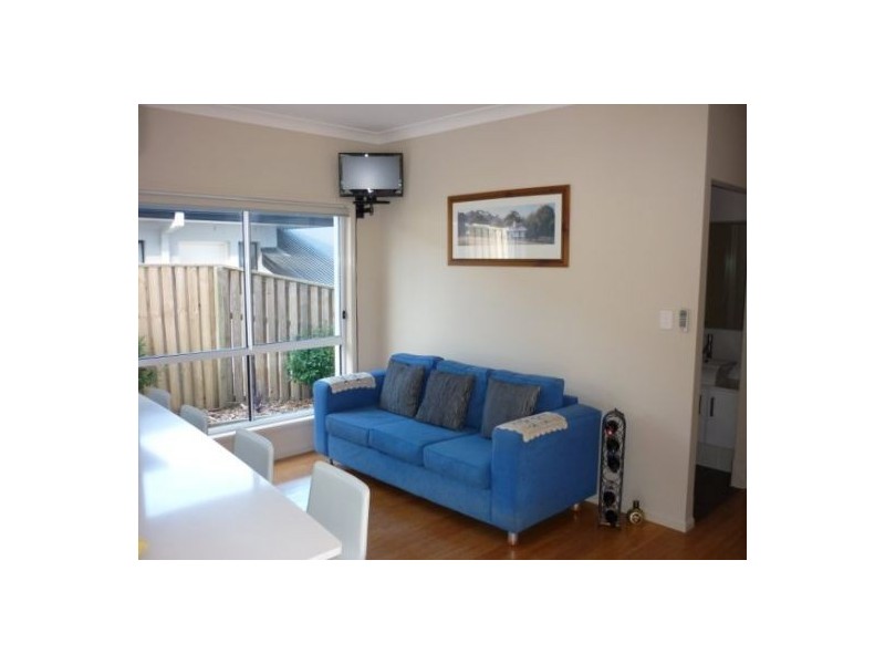 11 Frog Rock Crescent, Reedy Creek QLD 4227