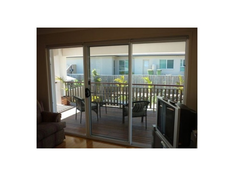 11 Frog Rock Crescent, Reedy Creek QLD 4227