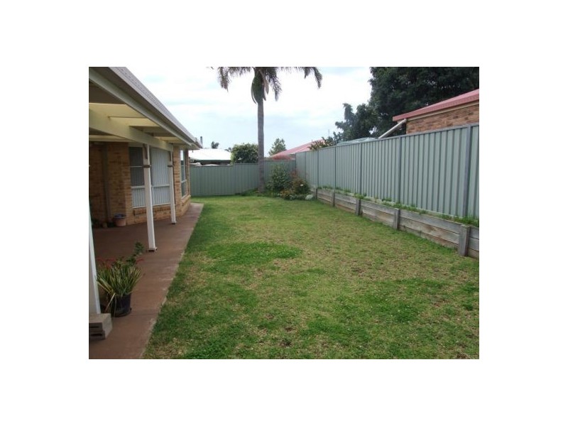 9 Connole Court, Kearneys Spring QLD 4350