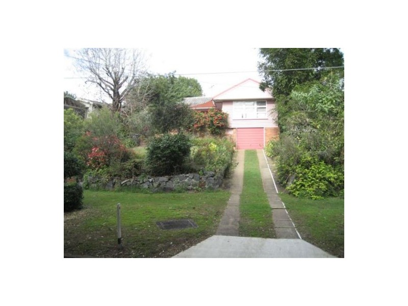 32 Aragon Street, Indooroopilly QLD 4068