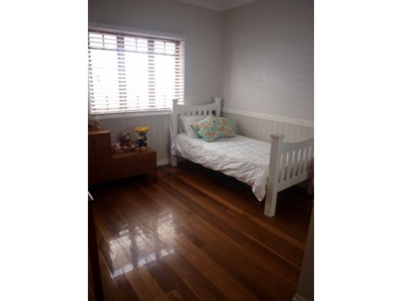 78 Malcolm Street, Hawthorne QLD 4171