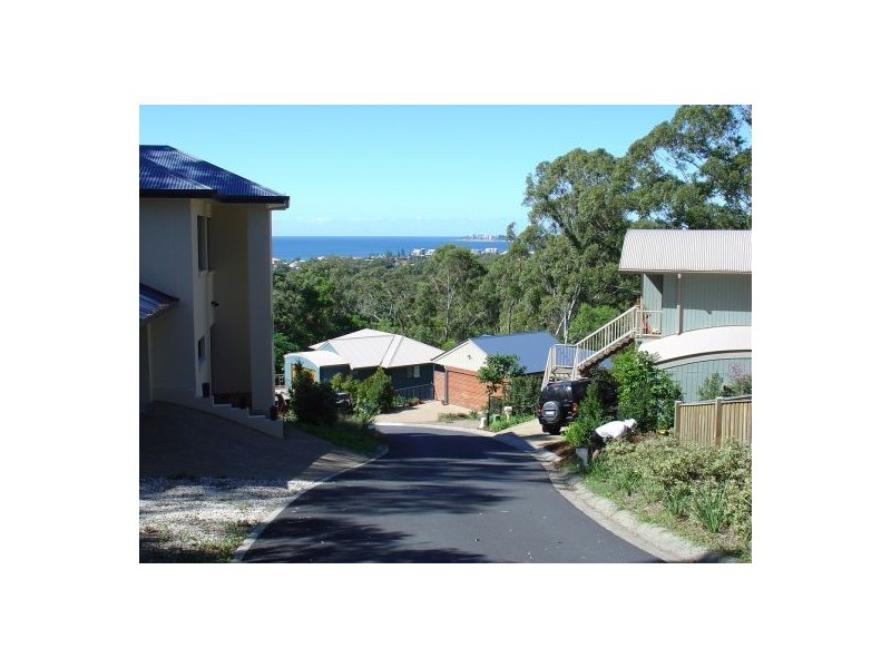 5  Sanctuary Crest Dve, Currumbin QLD 4223