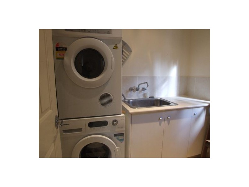 5  Sanctuary Crest Dve, Currumbin QLD 4223