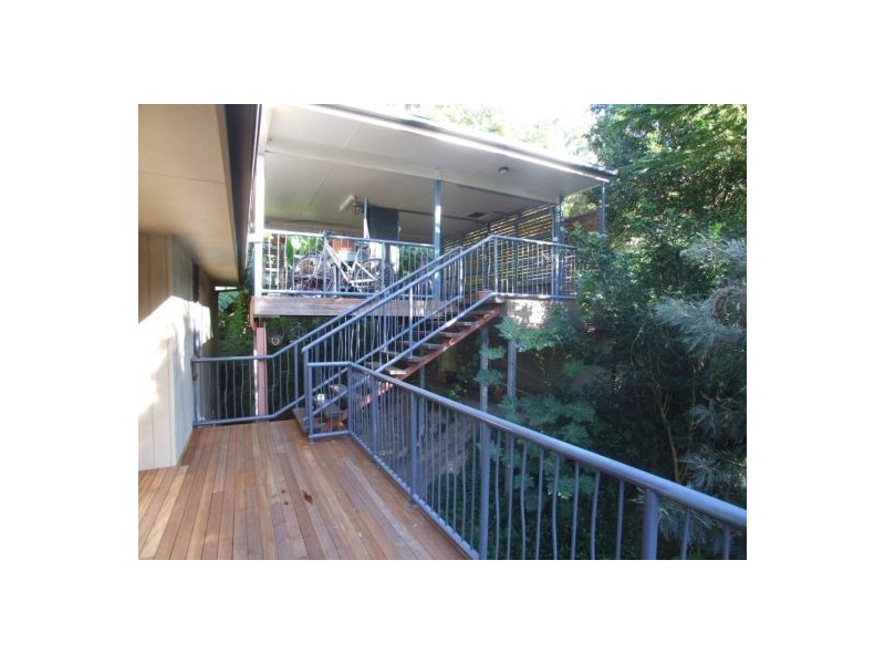 5  Sanctuary Crest Dve, Currumbin QLD 4223