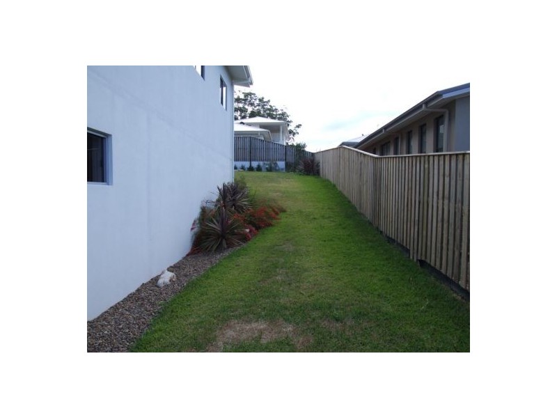 13 Everstar St, Reedy Creek QLD 4227