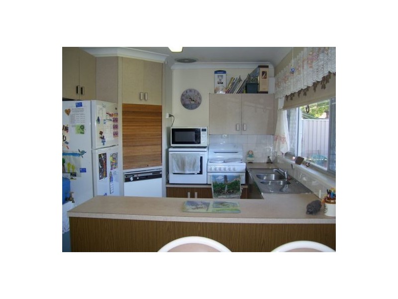 4 Sampson St, Wilsonton QLD 4350