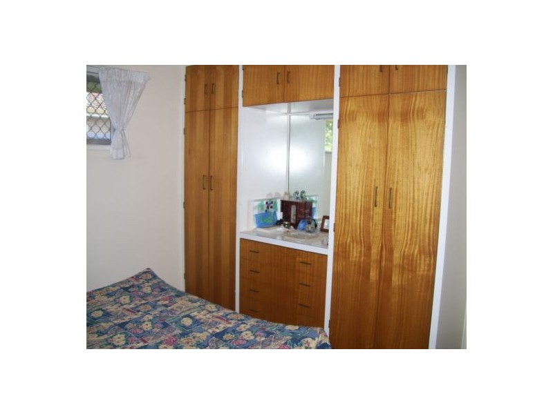 4 Sampson St, Wilsonton QLD 4350