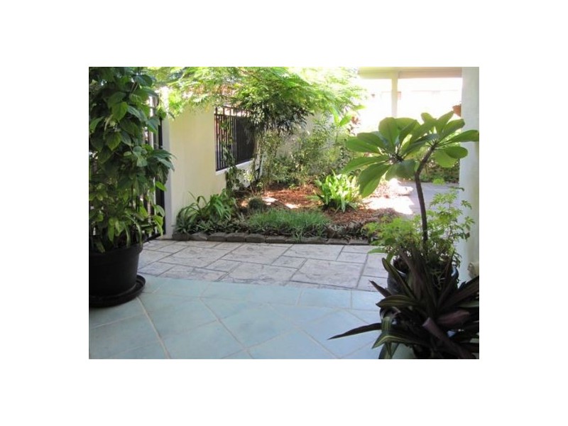 41 Bruce Av, Paradise Point QLD 4216