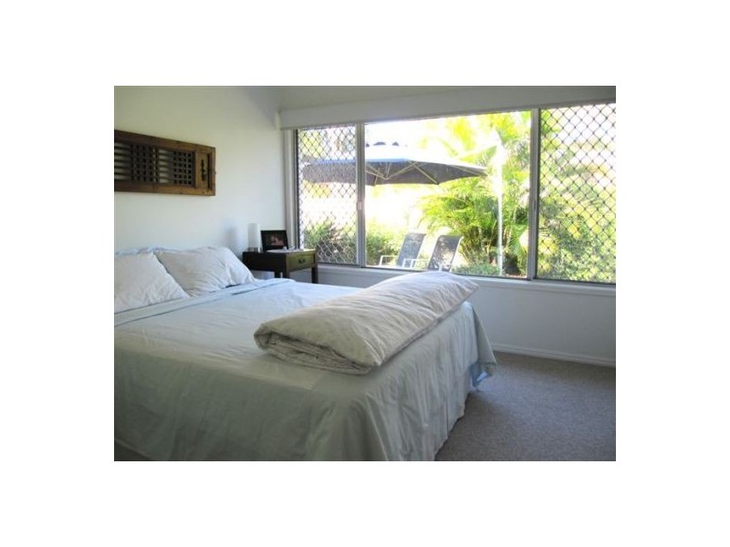 41 Bruce Av, Paradise Point QLD 4216